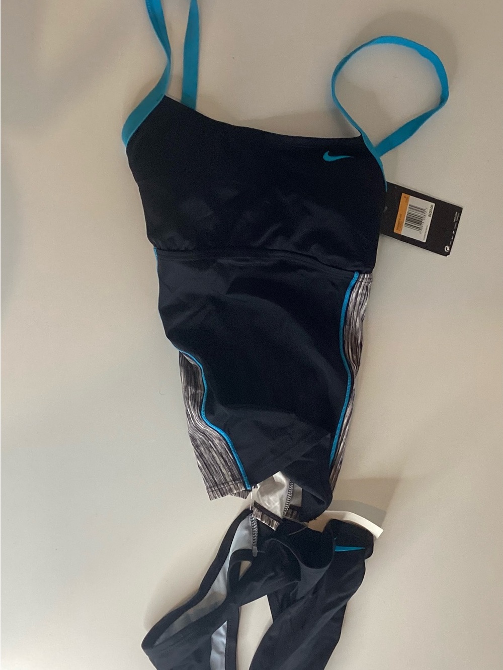 NWT Nike 2 Piece Swimsuit Women's Tank Top Black Blue Sport Beach Pool Wear Smal